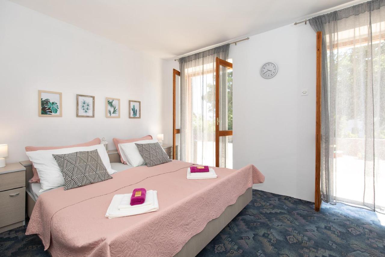 Apartment Lora Цриквениця Екстер'єр фото